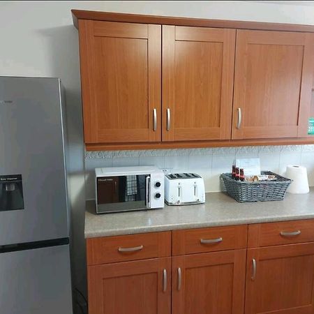 2 Bedroom Apartment Exhall 外观 照片
