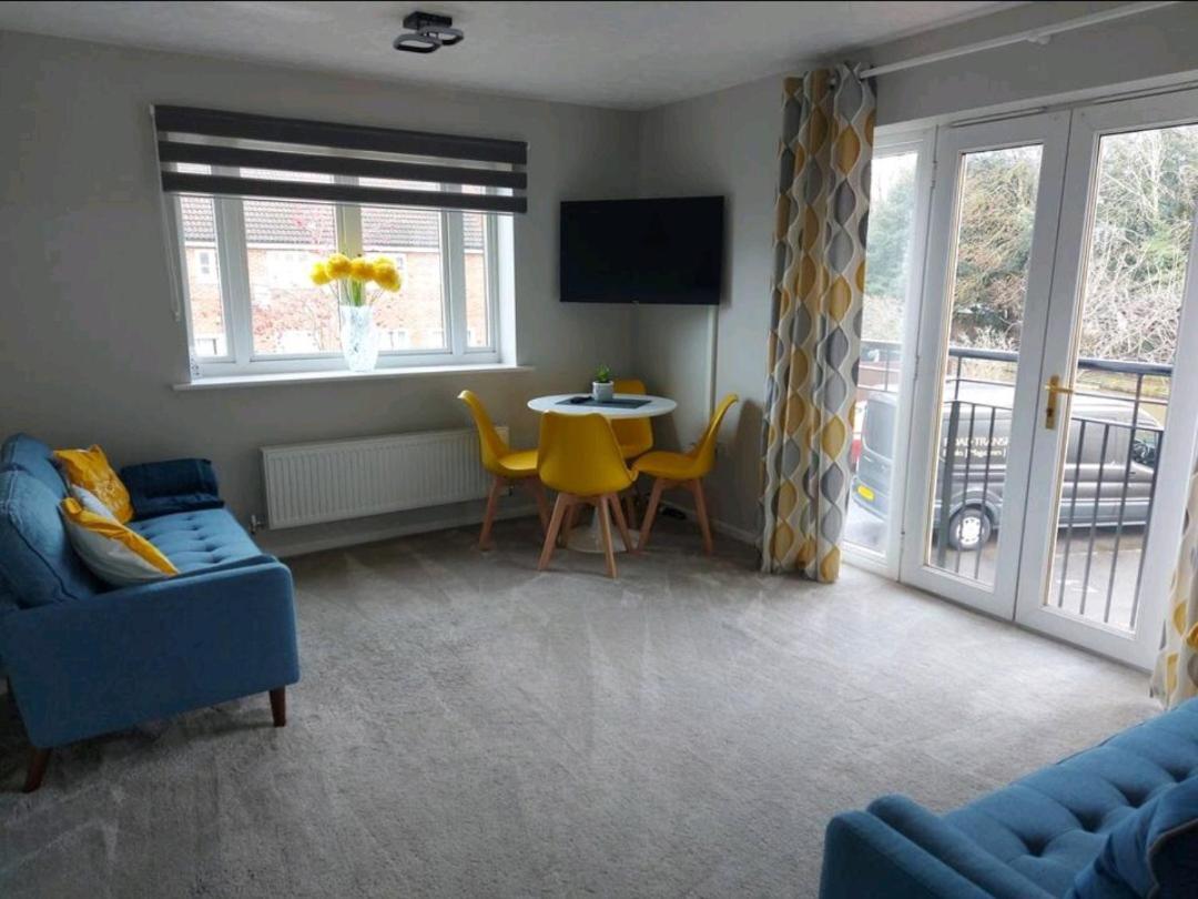 2 Bedroom Apartment Exhall 外观 照片