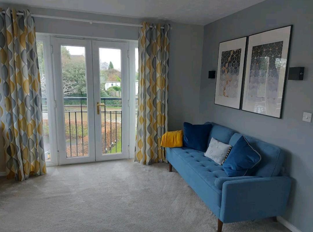 2 Bedroom Apartment Exhall 外观 照片