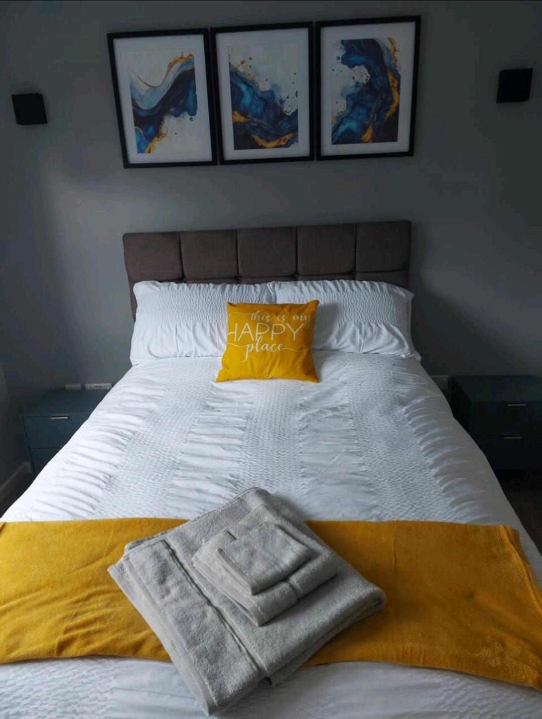 2 Bedroom Apartment Exhall 外观 照片