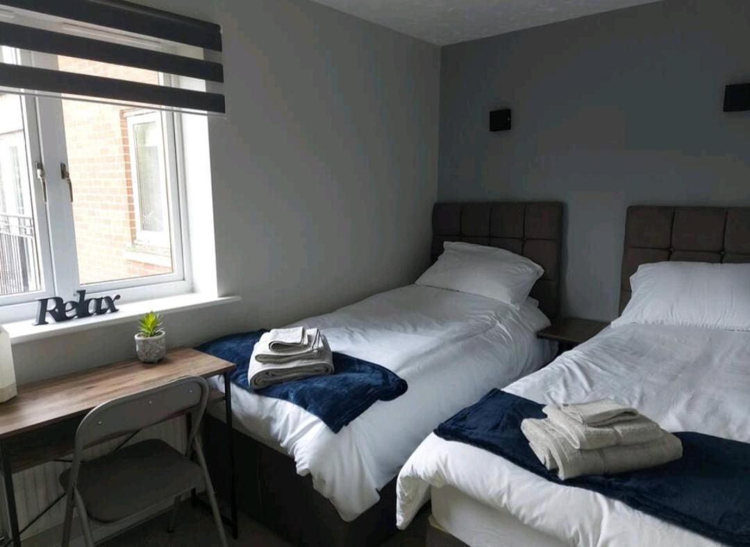 2 Bedroom Apartment Exhall 外观 照片